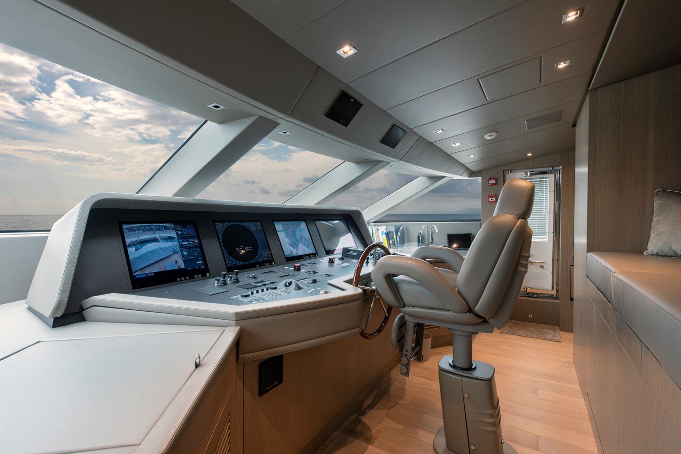 SD 126 M/Y INSIEME