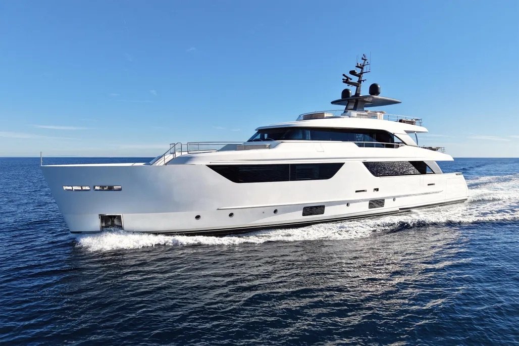 SANLORENZO SD 118 M/Y PENTA for Sale by Futura Yacht