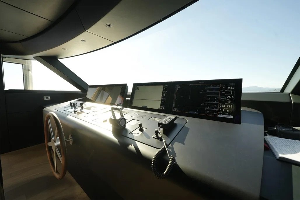 SANLORENZO SD 118 M/Y PENTA for Sale by Futura Yacht