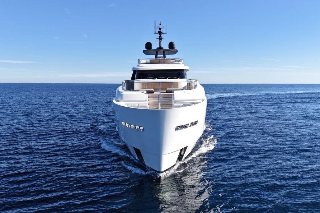 SANLORENZO SD 118 M/Y PENTA for Sale by Futura Yacht
