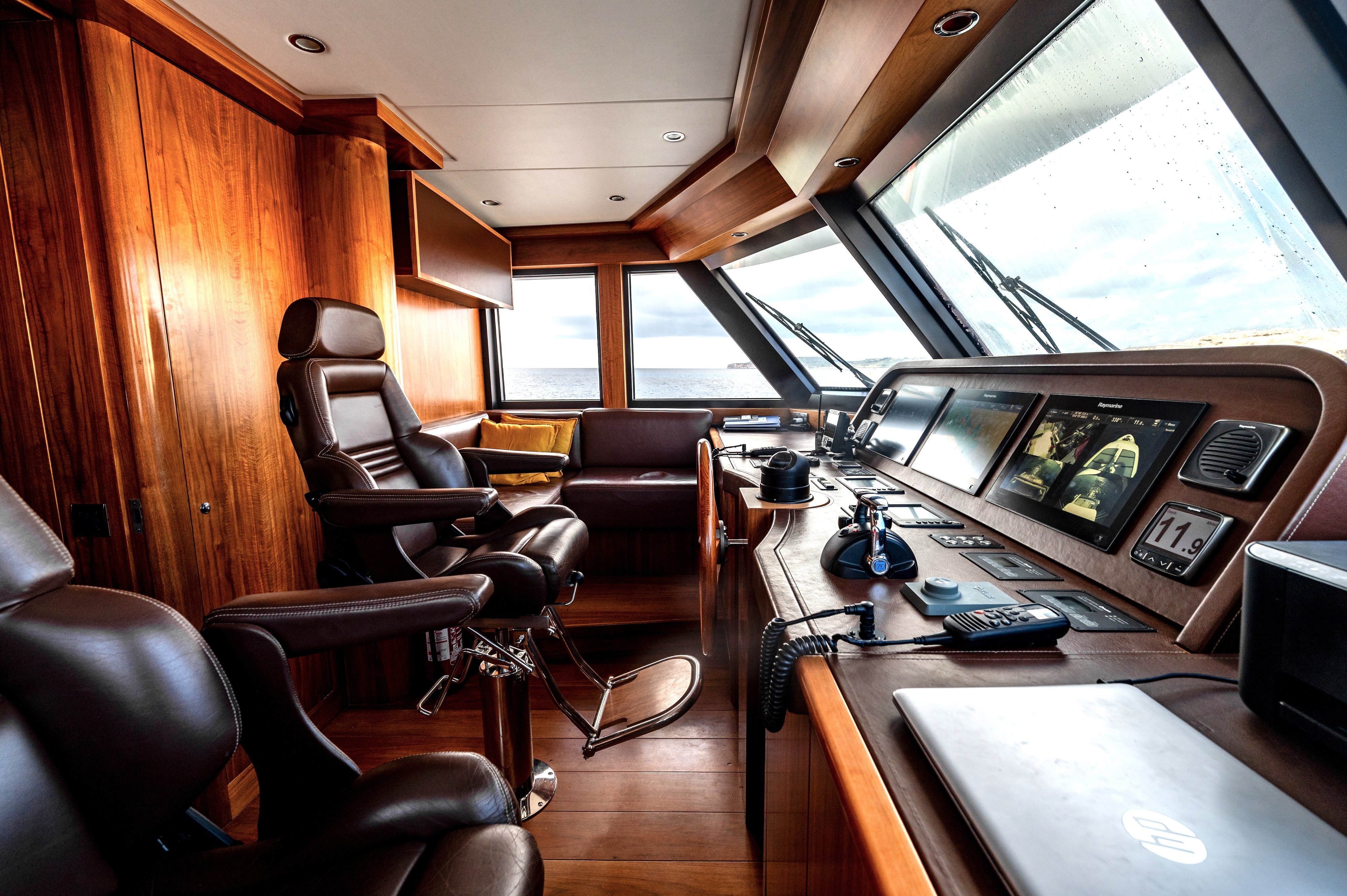 MULDER M/Y FIREFLY 2015