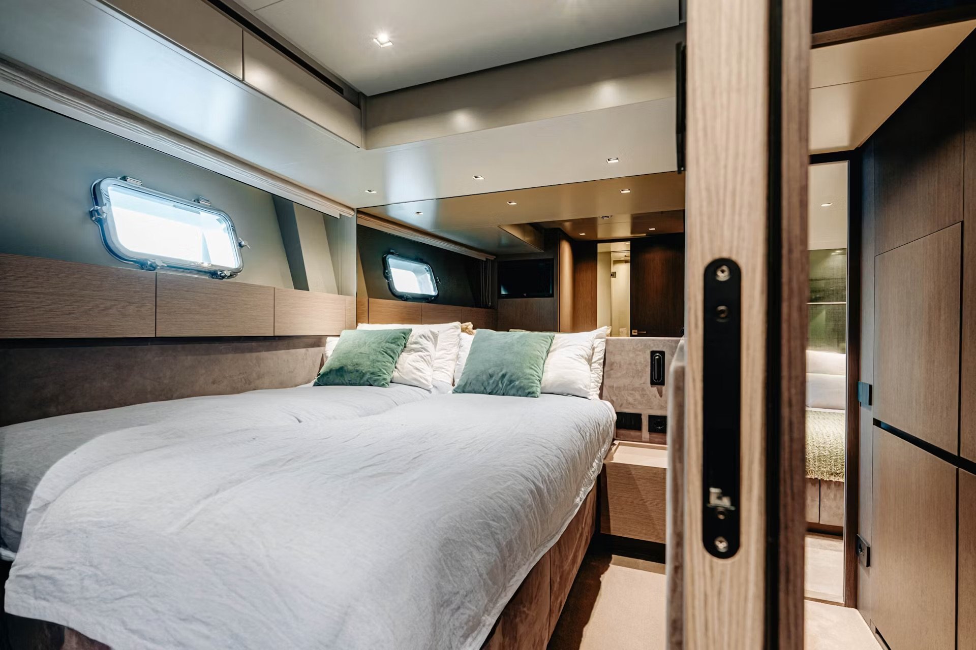 Sanlorenzo SX88 Yacht for Sale by Futura Yacht