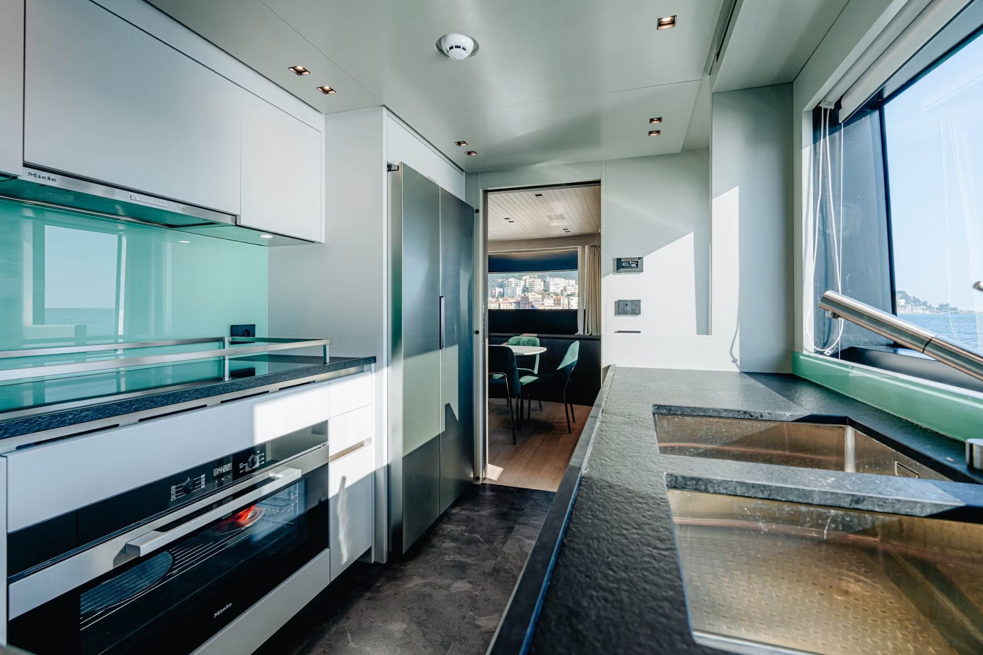 Sanlorenzo SX88 Yacht for Sale by Futura Yacht